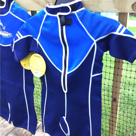 Thermalskinz wetsuit. Childrens sz 8 & 10 available - Picture 2 of 6